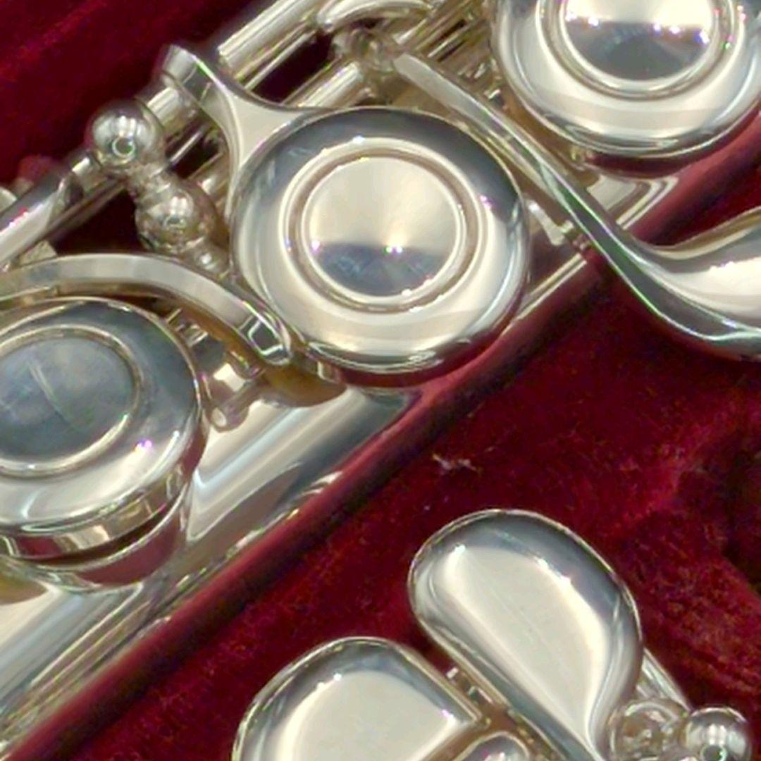 フルート　調整済　美品　ヤマハYFL211SⅡ（Eメカ銀メッキ仕様）