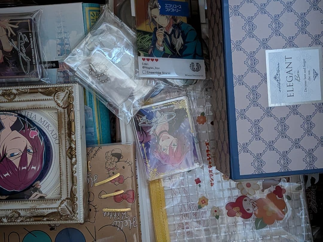 【超大量】 アクリルキーホルダー アニメキャラクター