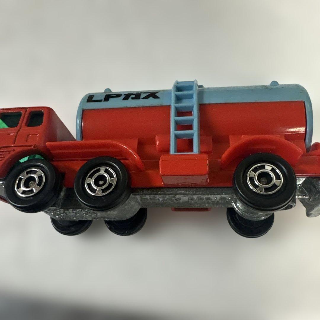 トミカ黒箱No.91ヴィンテージ Fuso LPG LORRY
