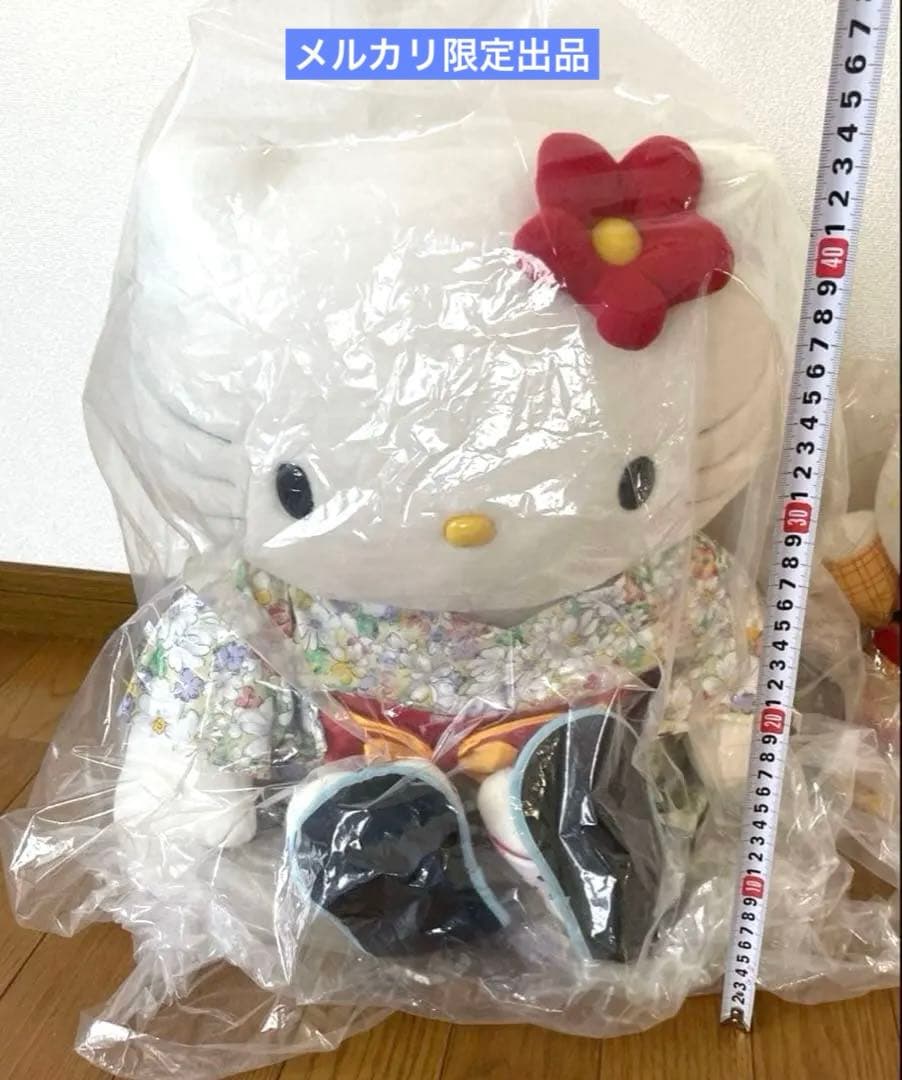 キティちゃん　キティ　ぬいぐるみ　１点