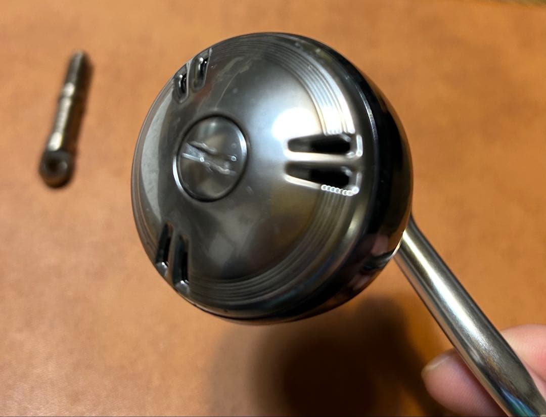 【いさお】21ツインパワーSW8000HG ハンドル 75mm