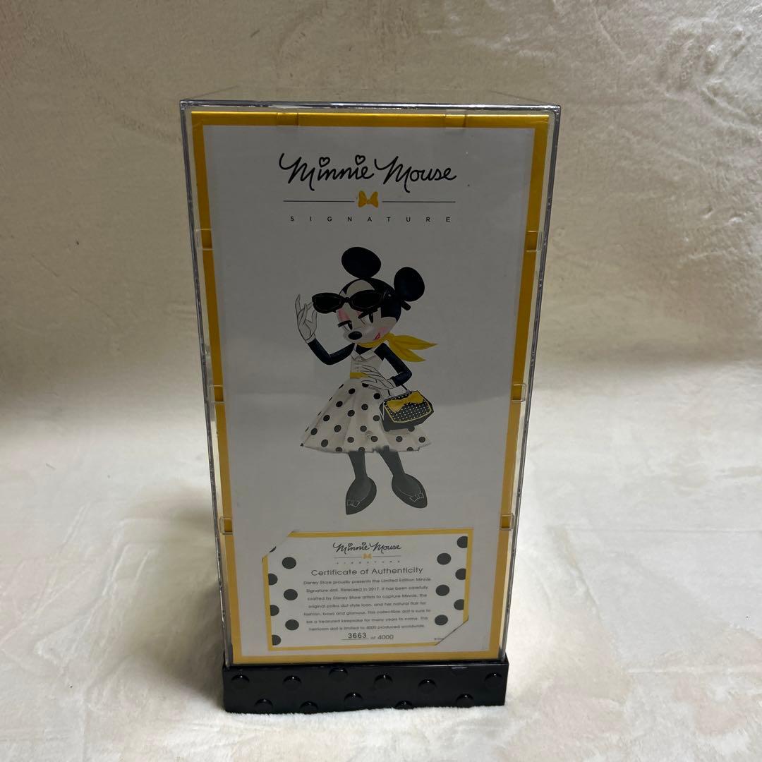 ミニーマウス　シグネチャードール　4000体限定品