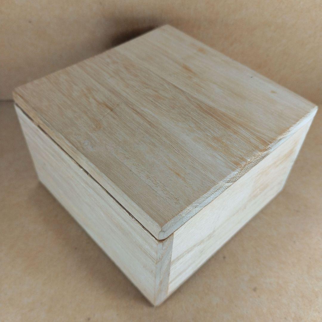 【本物保証】金城次郎 壷屋焼 ぐい呑 共箱 栞 人間国宝 壺屋焼 魚文ぐい呑