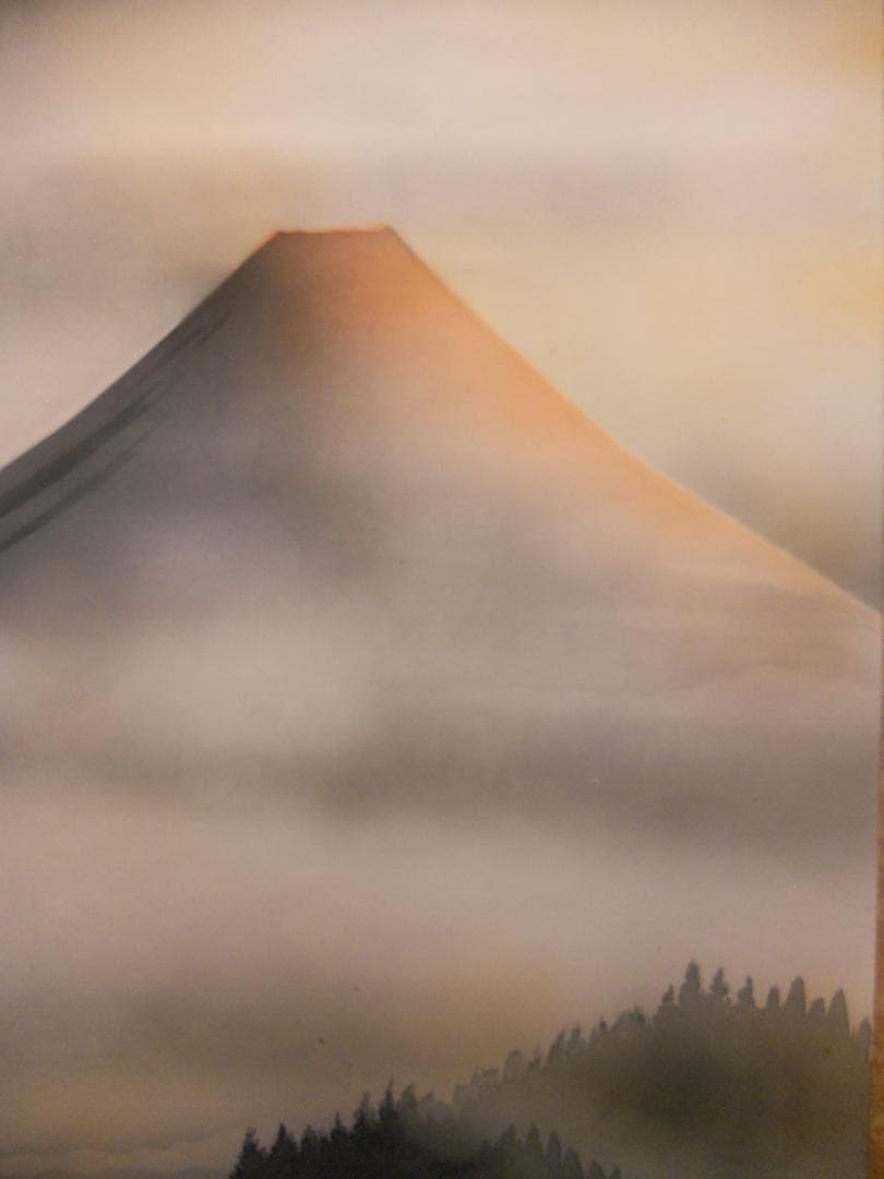 掛け軸 松橋玉昇 赤富士 絹本 希少 軸装 茶道具 掛軸 美品 です。