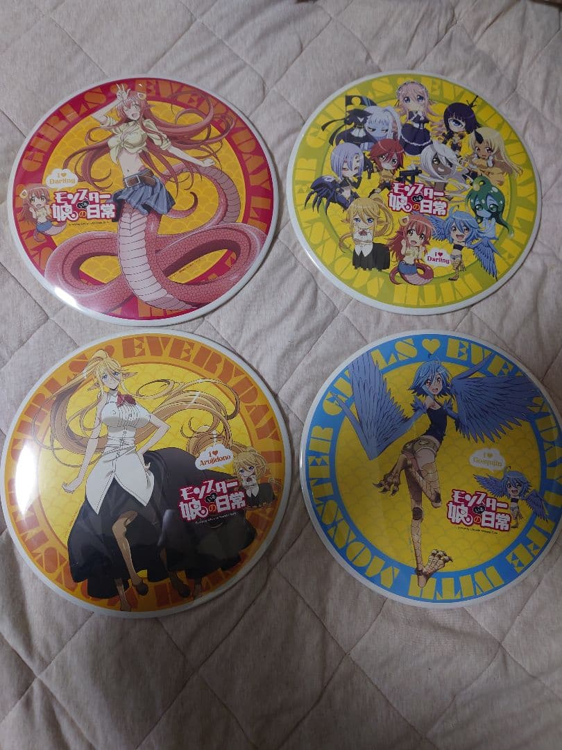 モンスター娘のいる日常 デカンバッチ 4個セット