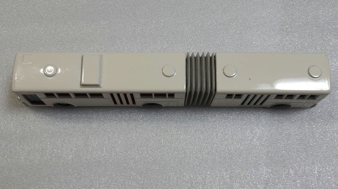 ロングトミカ L 04 VOLVO 富士重工 連節バス TOMY