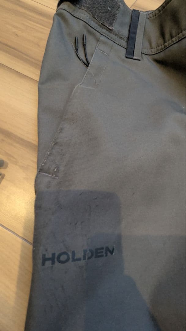 【値下げ‼️】HOLDEN スノーボードウェア S 上下セット