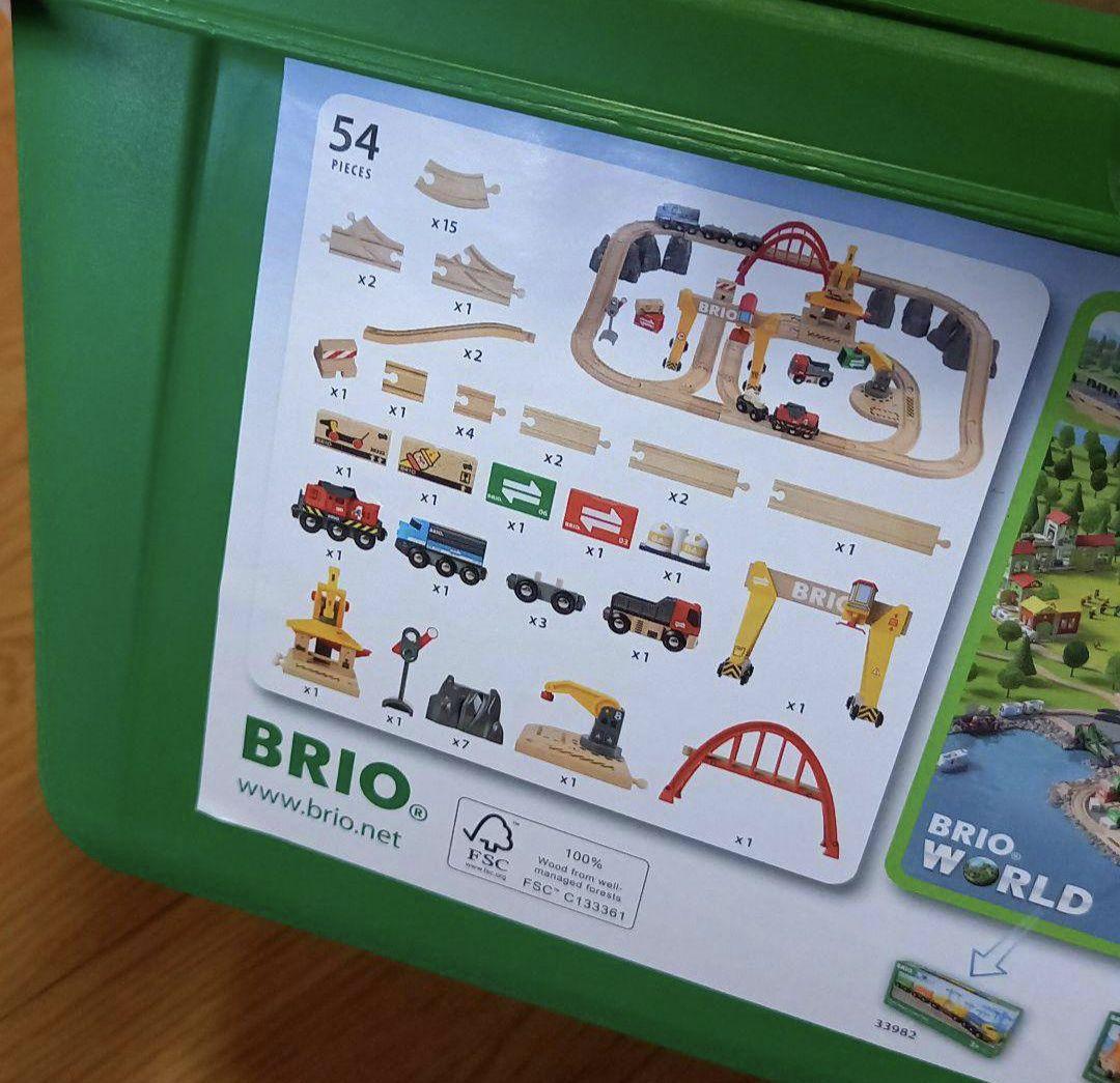 新品★未使用　BRIO ブリオ　カーゴレールデラックスセット　人気　木のオモチャ