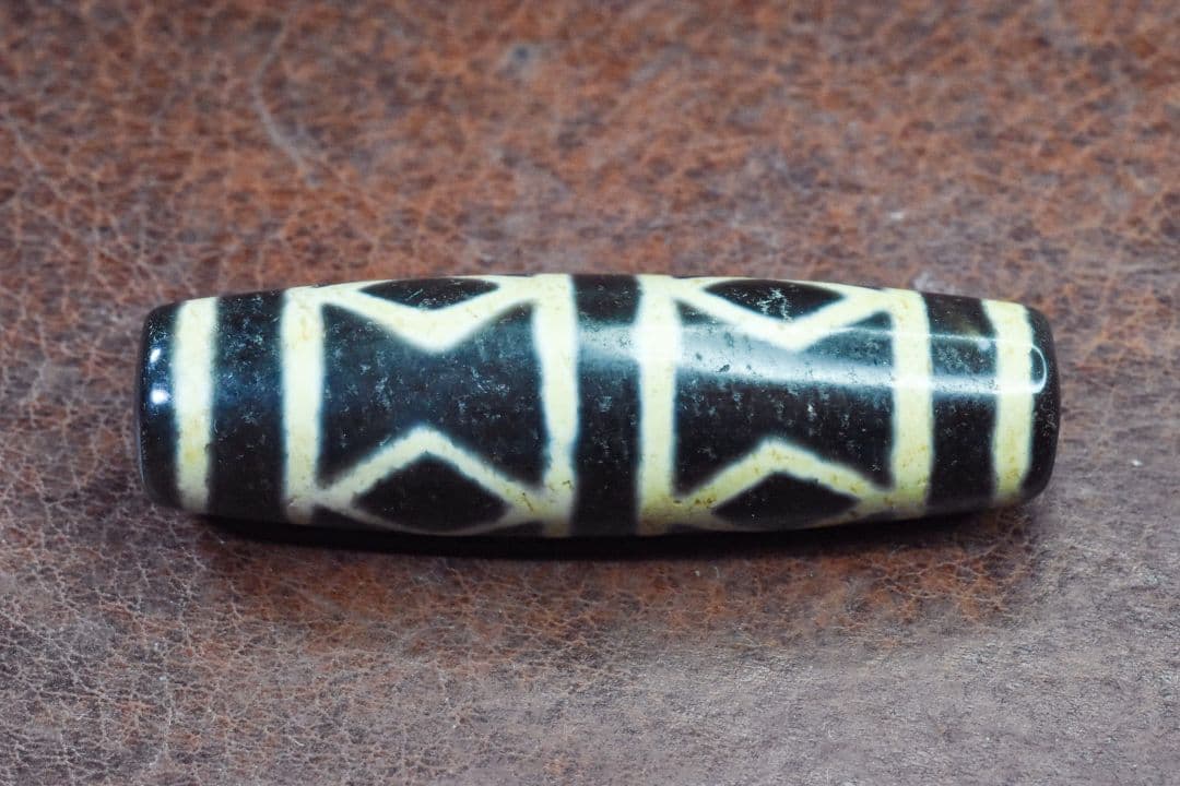 金剛六眼天珠　Dorje