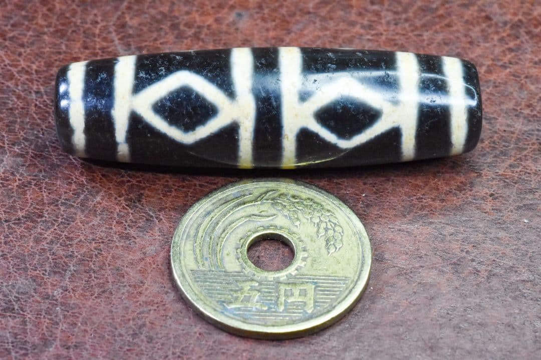 金剛六眼天珠　Dorje