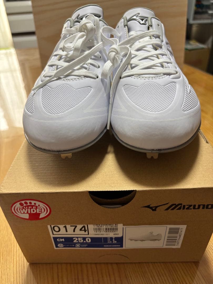 新品 Mizuno ミズノ ライトレボバディーSW サイズ25.0cm スパイク