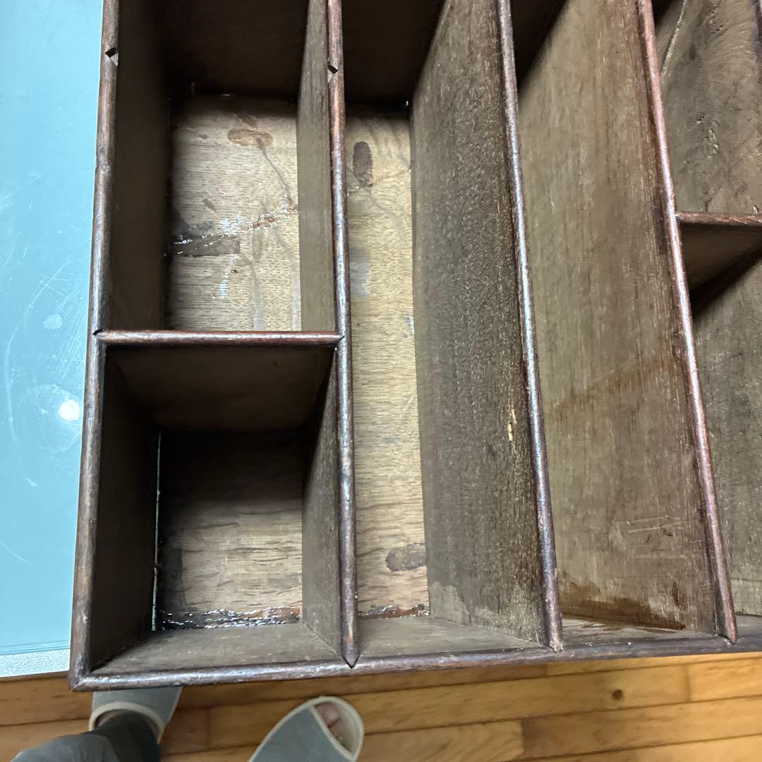 アメリカから木製引き出し式タンス 9個の引き出し付き