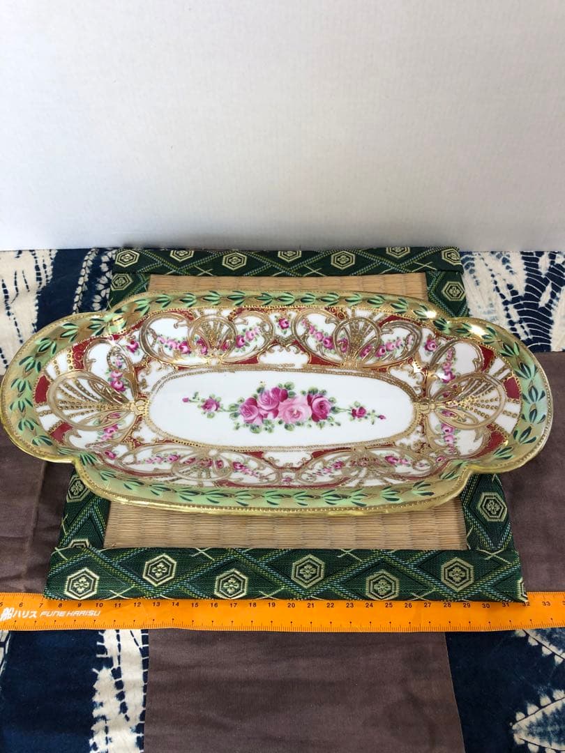 セール‼️値下げ中断捨離逸品‼️オールドノリタケ ゴージャス　金彩薔薇装飾ボウル