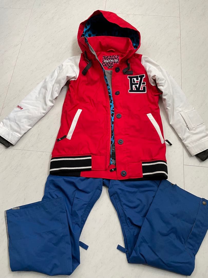 ☆ESTIVO ウェア上下セット☆S size