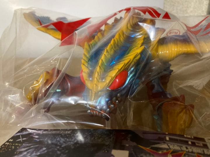 M1号 メガギラス（赤茶成型色）