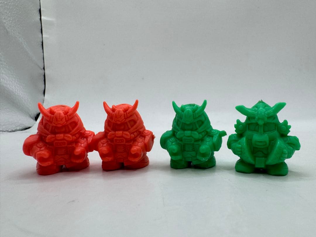 ガン消し旧ガチャポン元祖SDガンダム　あっかんべー　にせガンダム