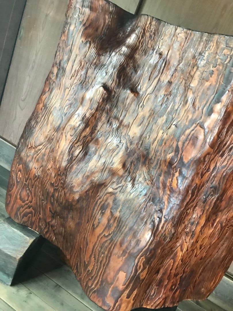 大幅値下げ‼️大小の木の彫刻オブジェ2点セット。台座付き。