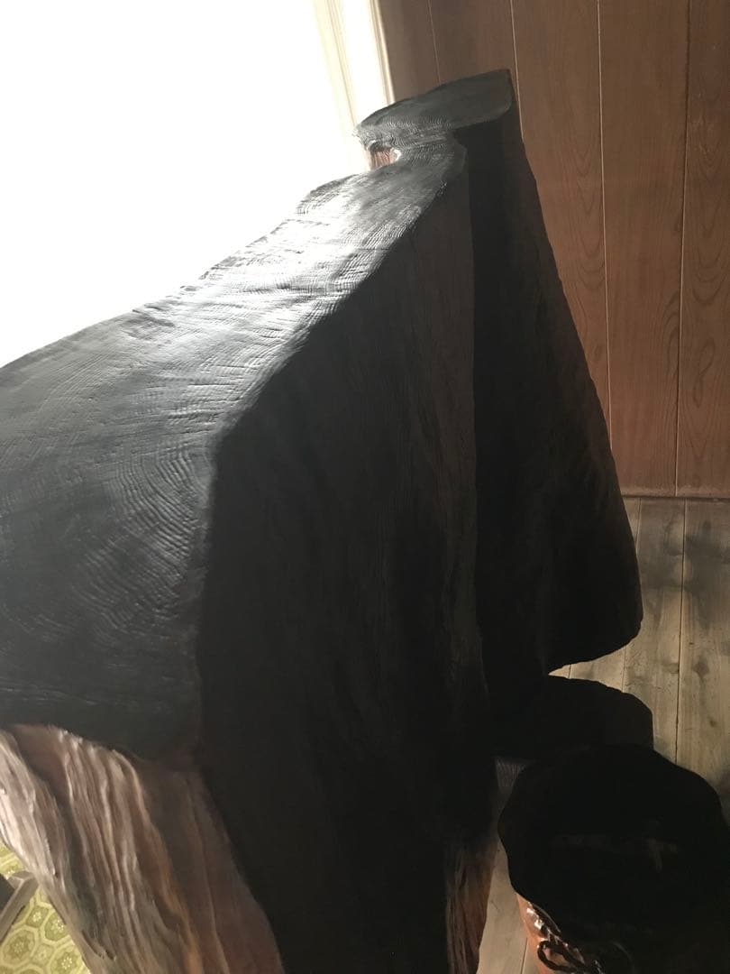 大幅値下げ‼️大小の木の彫刻オブジェ2点セット。台座付き。