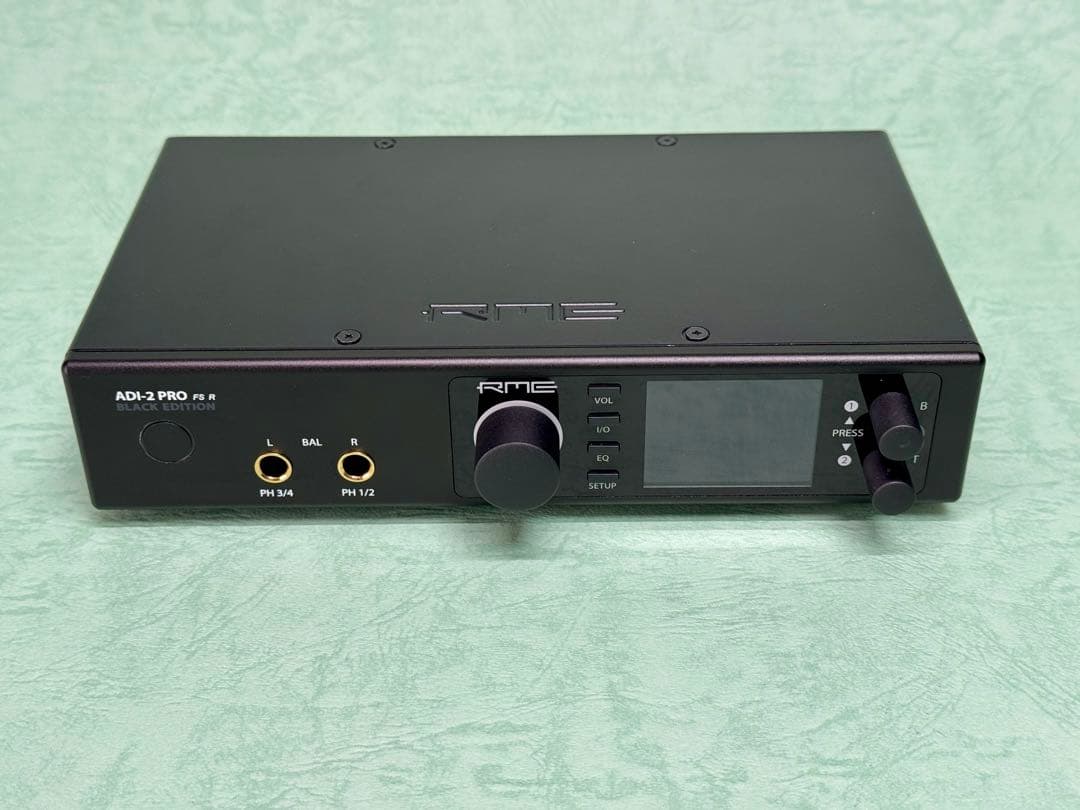RME ADI-2 Pro FS R BLACK EDITION おまけ付き