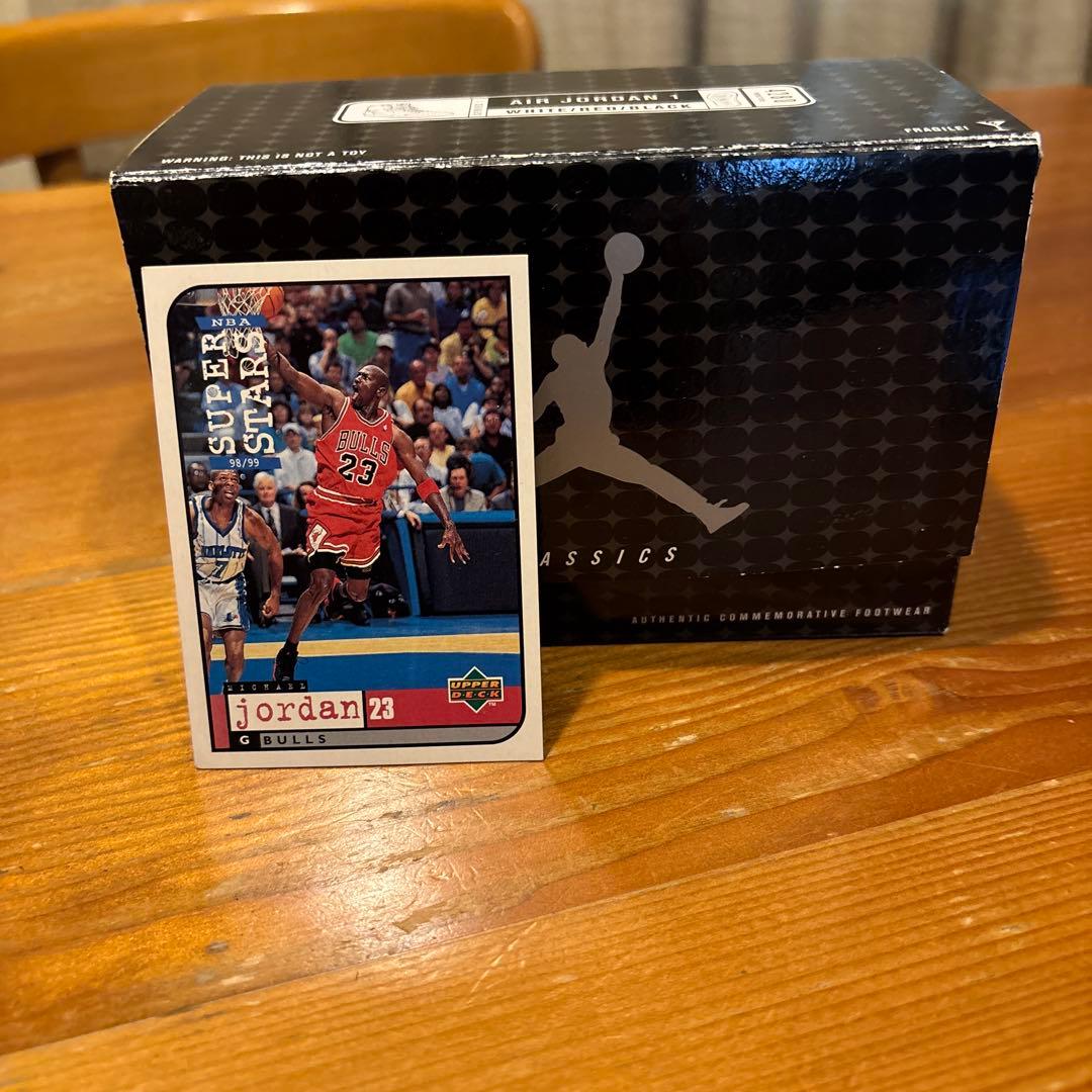 s*8様 限定　NIKE AIR JORDAN 1 オフィシャルミニチュアフィギ