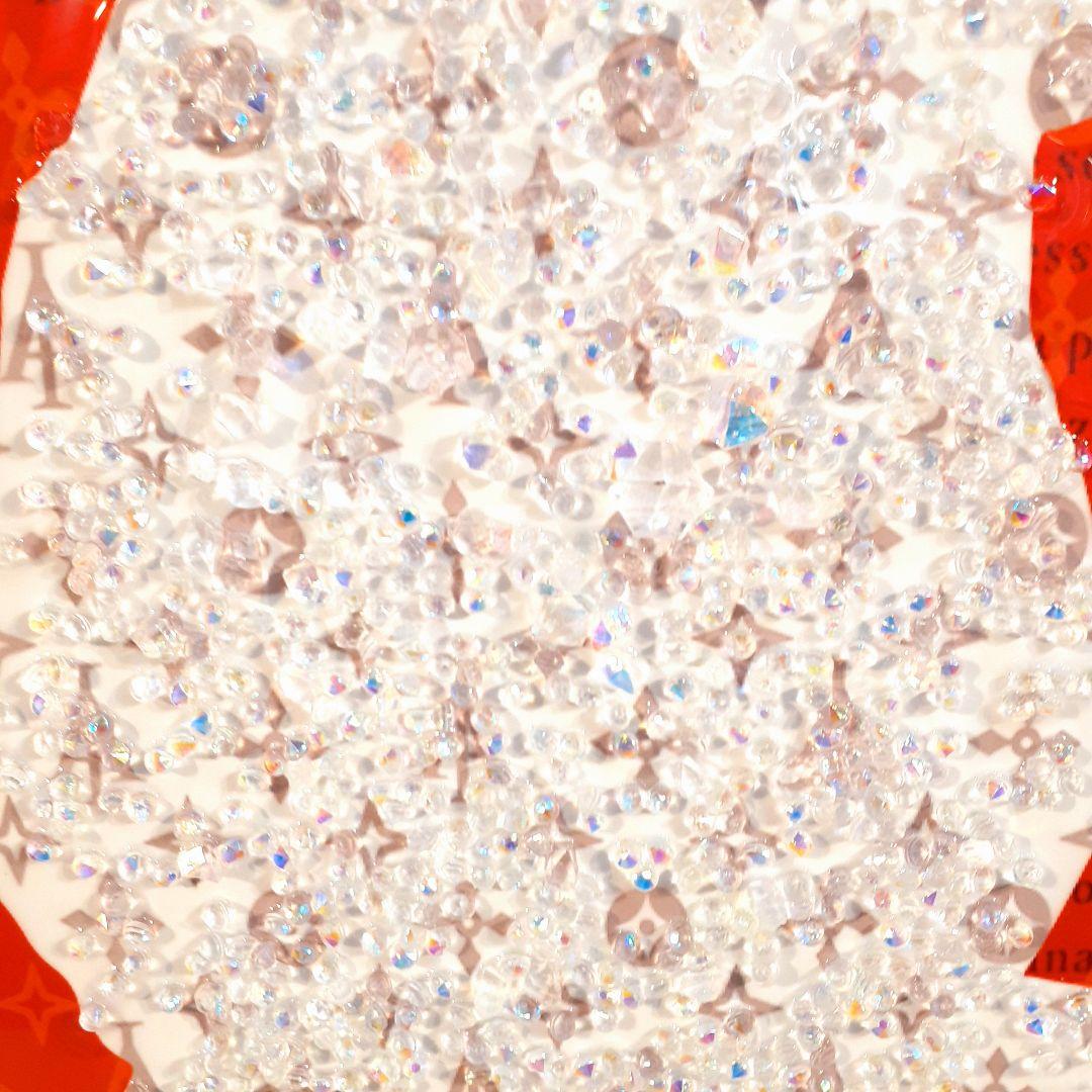 輸入雑貨　天然水晶石　クリスタルアート　『CHANEL』等　ブランドロゴ　宝石