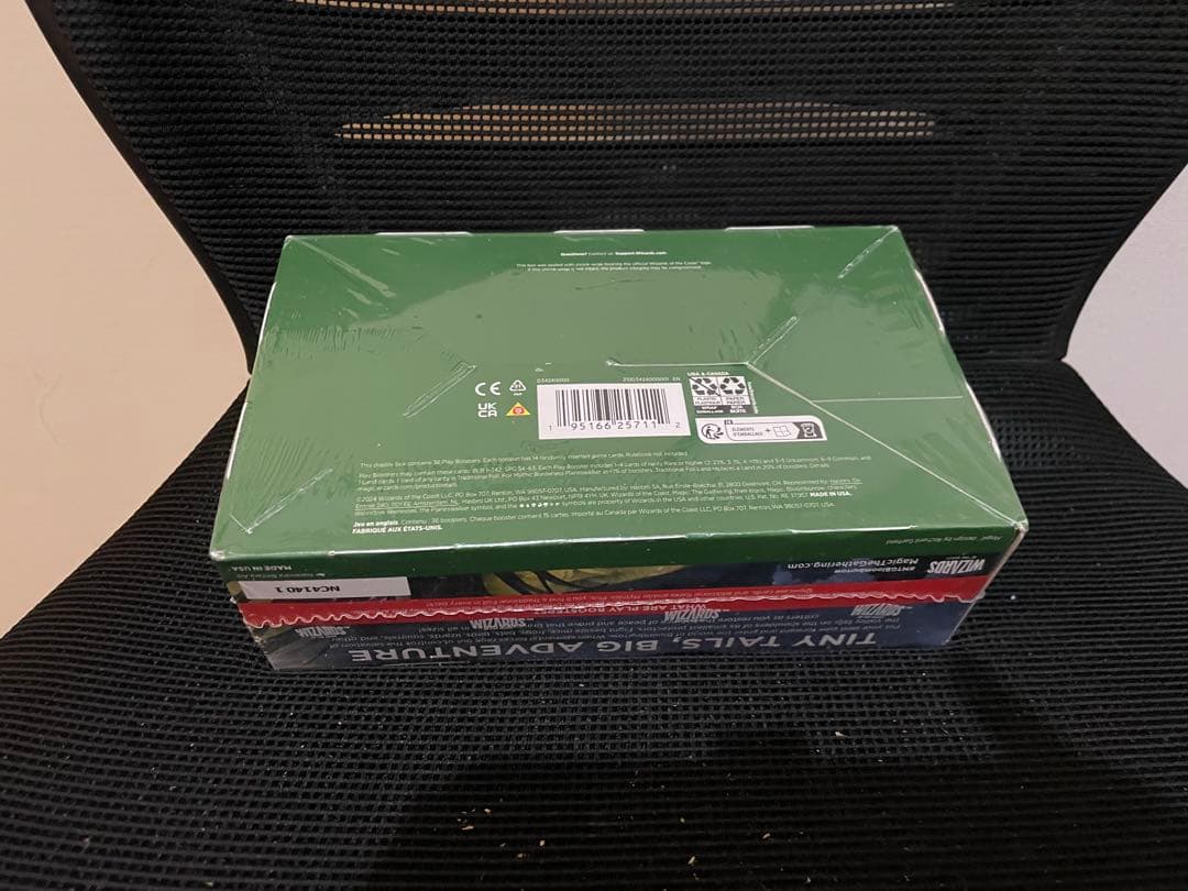 ブルームバロウ　マジック：ザ・ギャザリング プレイブースター　box　おまけつき