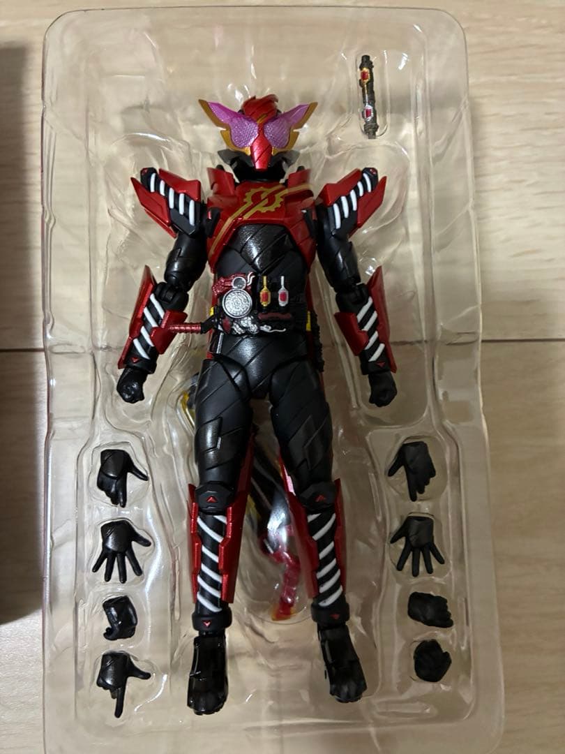 フィギュアーツ　仮面ライダービルド　ラビットラビット　タンクタンク　2体セット