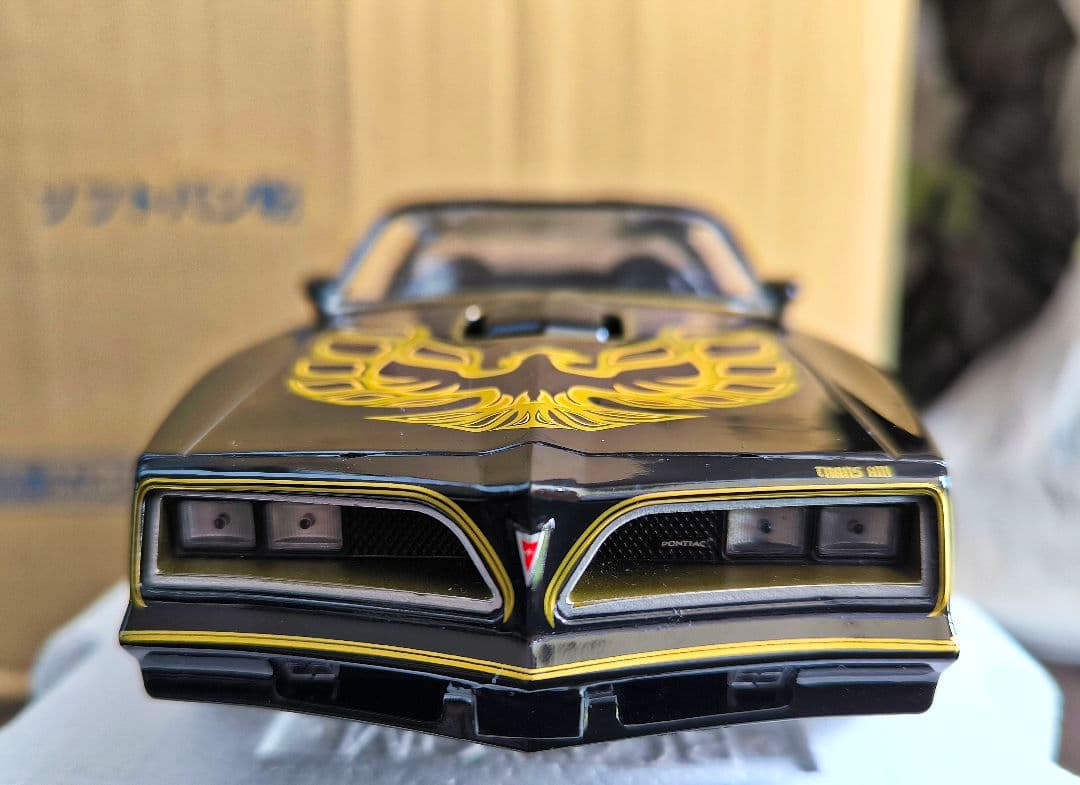 キャンペーン激レアGreenLight 1977 PontiacFirebird