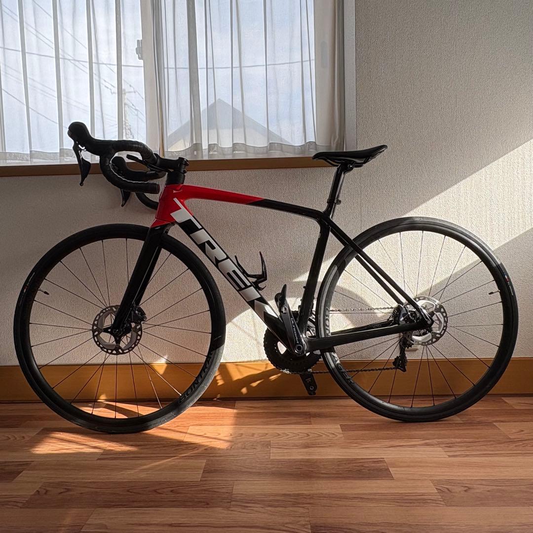 【52】完成車 TREK EMONDA SL6 ブラック レッド 室内保管