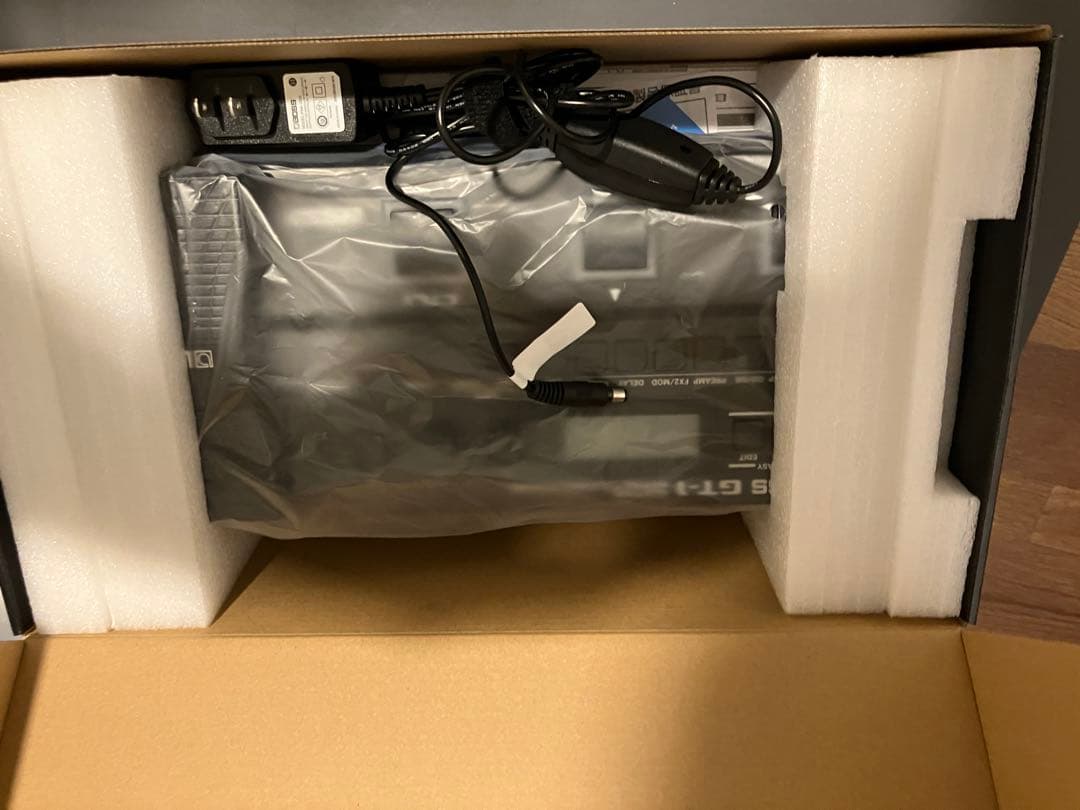 BOSS GT-1 ギターエフェクター（中古美品）