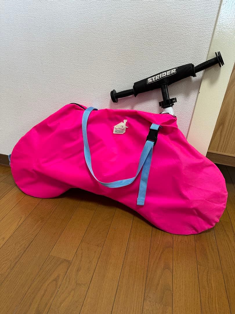 STRIDER バランスバイク ホワイト・ブラック　専用バッグ付