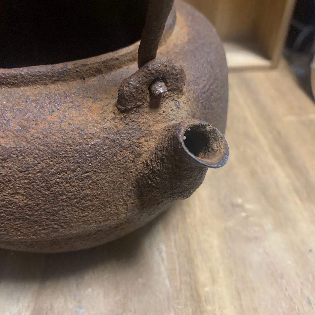 鉄瓶 水漏れあり　蓋なし