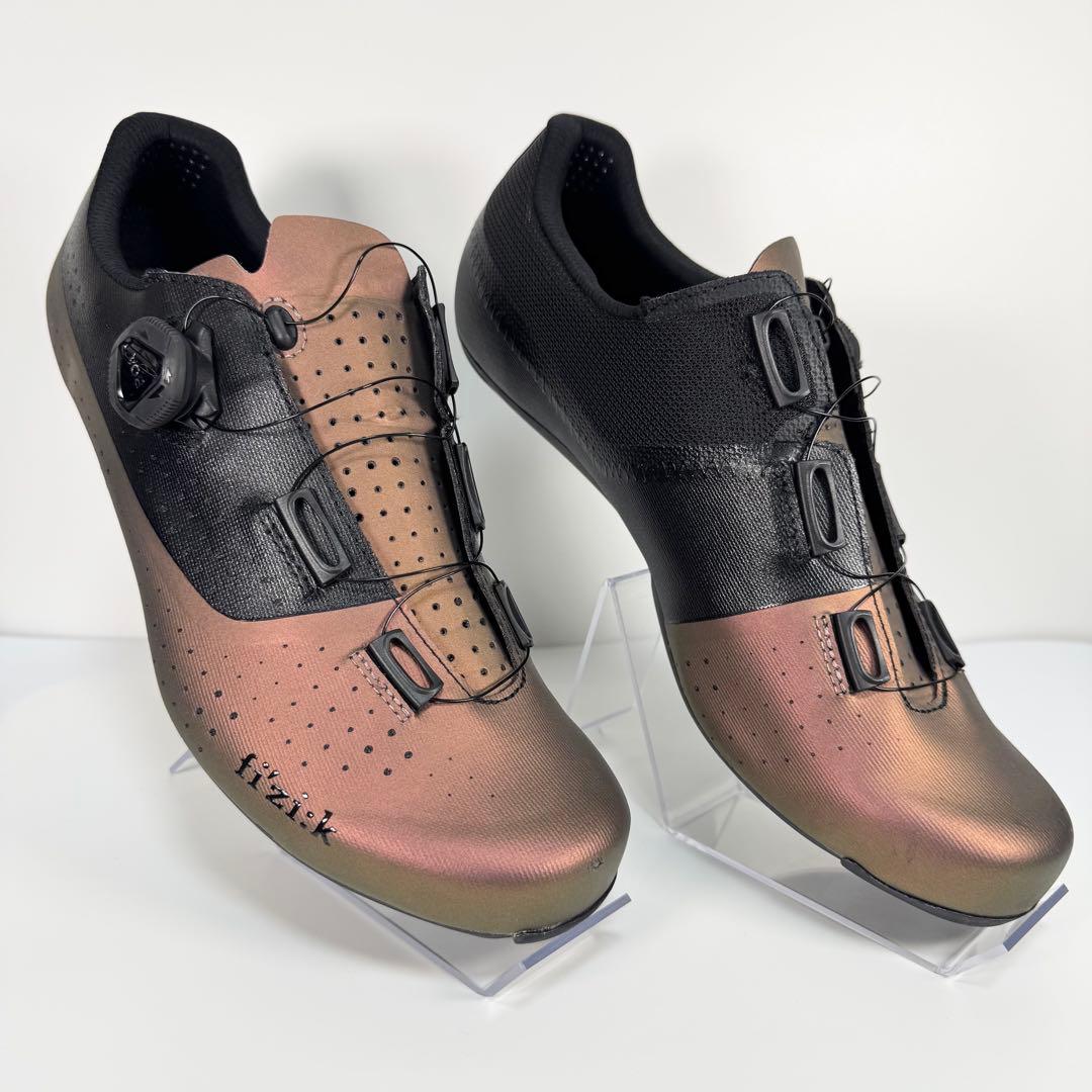 ウェア Fizik Tempo Overcurve R4 Iridescent