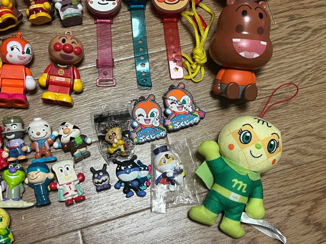 アンパンマン　ソフビ　ミニフィギュア　102点まとめ売り