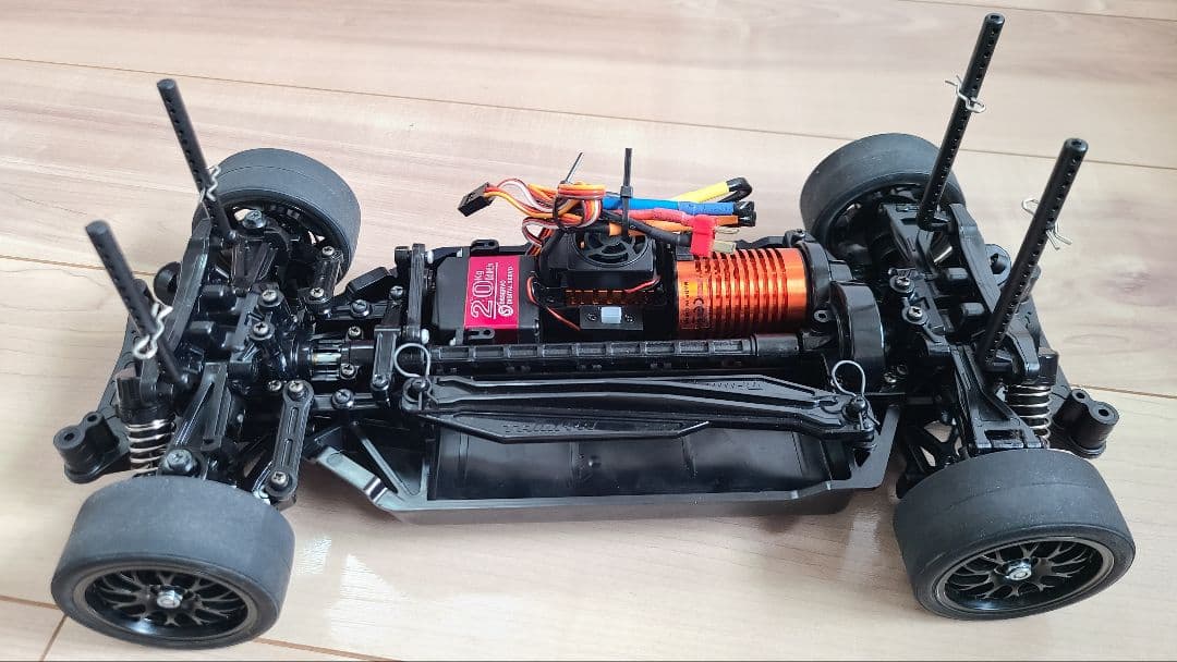 タミヤTT-02シャーシ(京商、ヨコモ、トラクサス、アキシャル、アソシ)