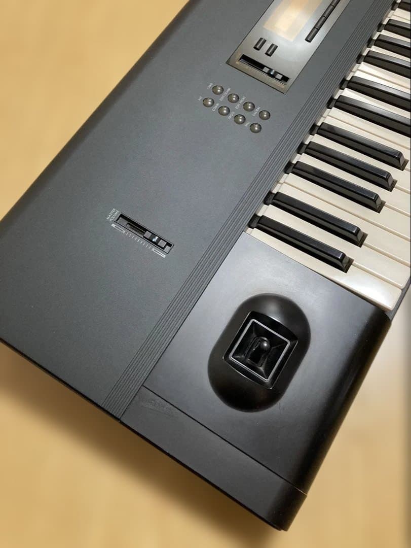 鍵盤楽器 KORG M1 PLUS1 MUSIC WORKSTATION