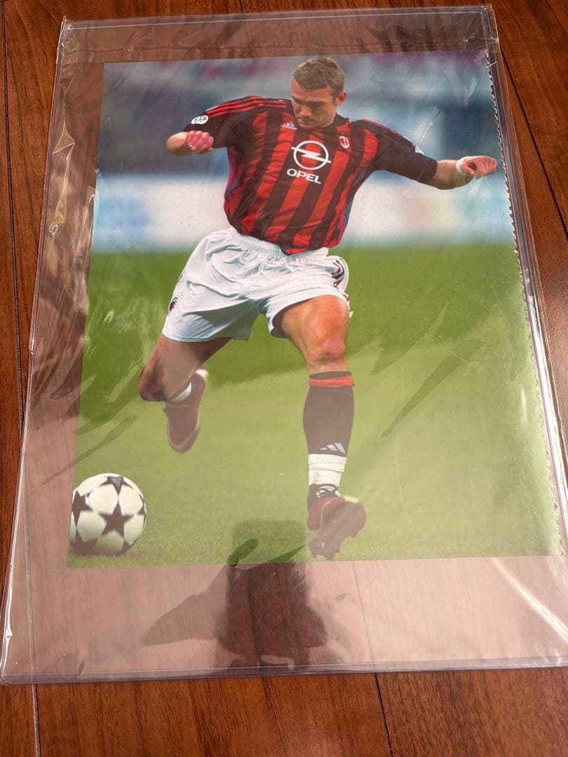 ACミラン シェフチェンコ　直筆サイン入り雑誌切り抜き