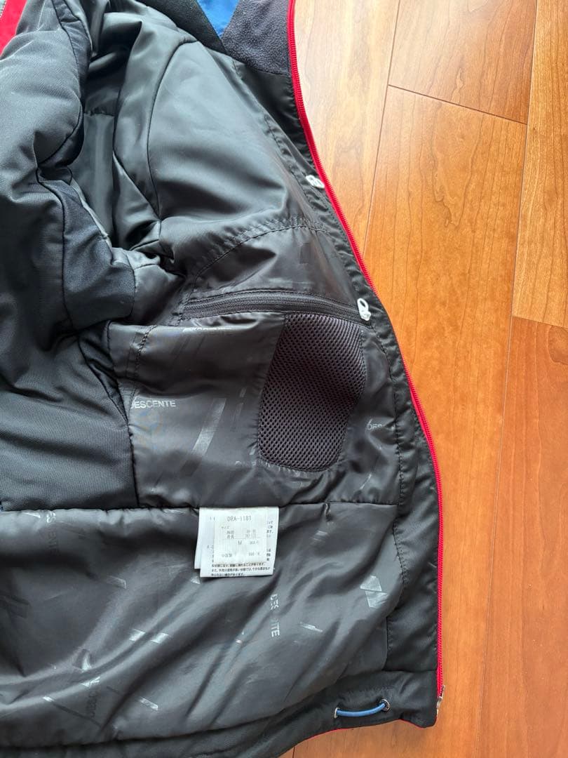 DESCENTE Move Sport スキーウェア 赤 上 サイズM