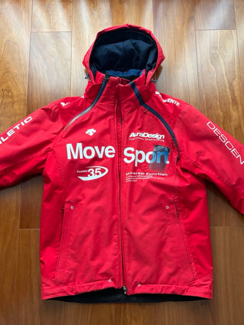 DESCENTE Move Sport スキーウェア 赤 上 サイズM