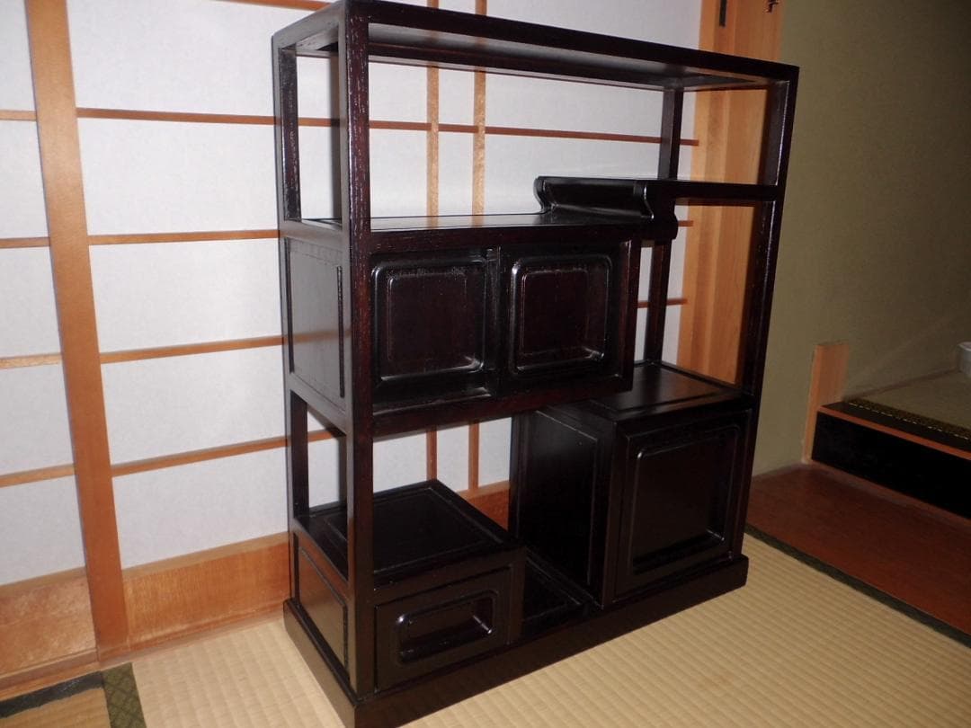 【奈良県旧家所蔵品】小振りな飾り棚　茶棚　茶箪笥　違い棚（54×54×20cm）