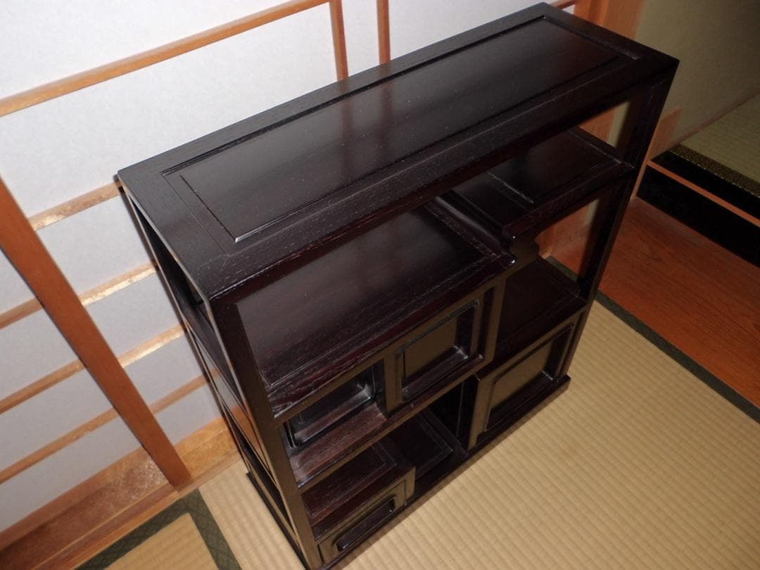 【奈良県旧家所蔵品】小振りな飾り棚　茶棚　茶箪笥　違い棚（54×54×20cm）