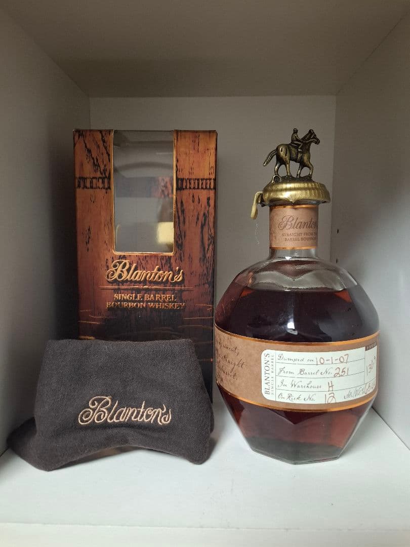 ブラントン ストレートフロムザバレル　ウイスキー