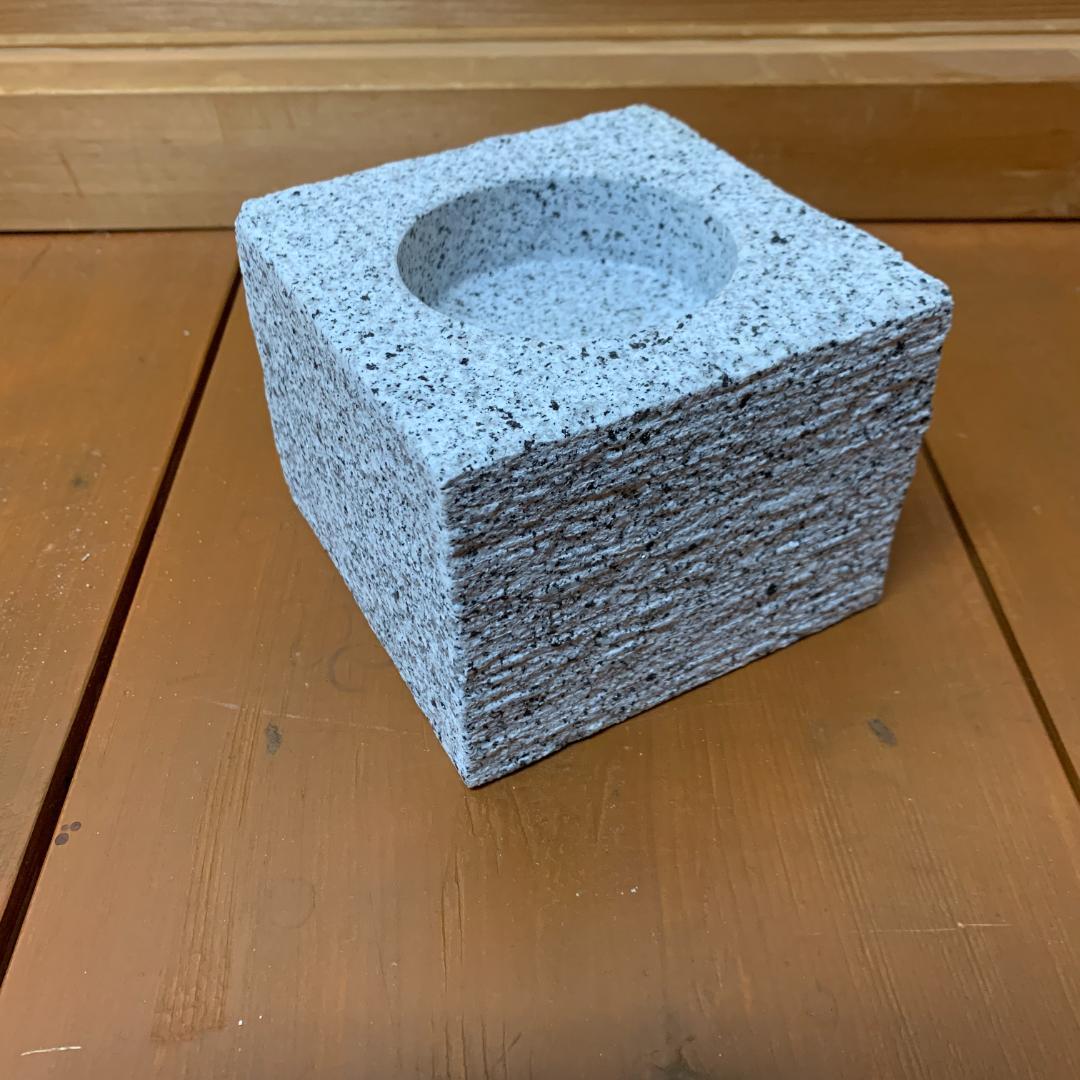 爬虫類　角型シェルター　1