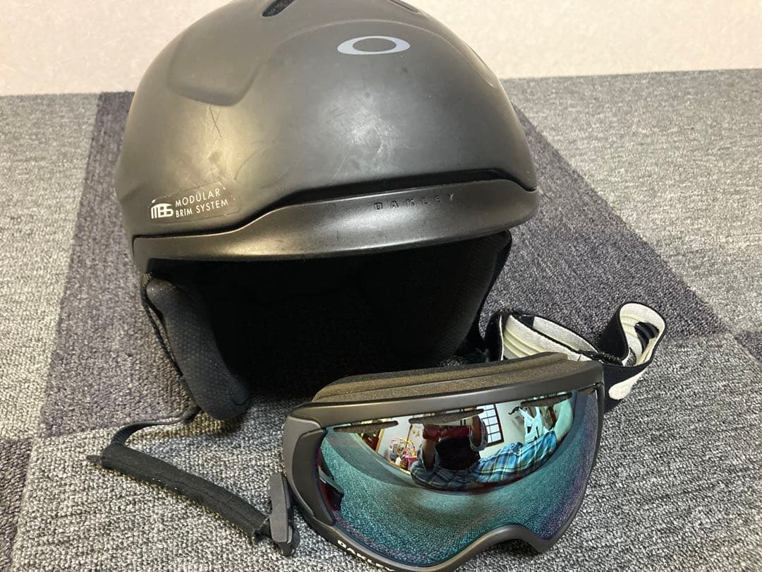 Oakley ヘルメット & ゴーグルセット