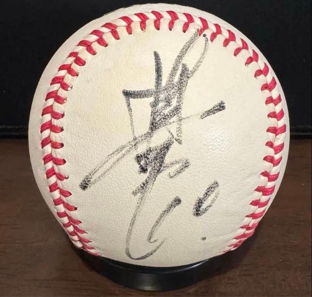 阿部慎之助選手　ジャイアンツ　投げ入れ直筆サイン入り野球ボール