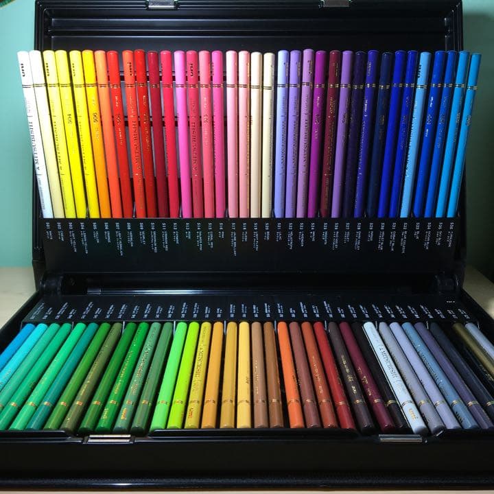 ユニカラー　72色セット uni 色鉛筆 72色