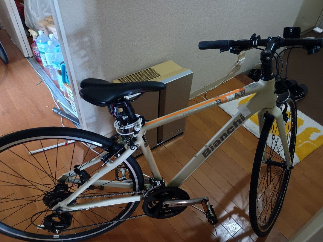 bianchi　ROMA4　クロスバイク 自転車　直渡しのみ
