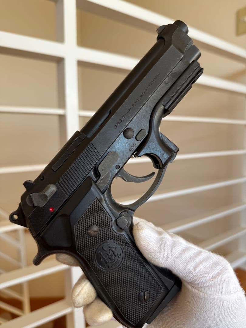 MGC BERETTA M92F SRHW 実物マウント付き HW モデルガン