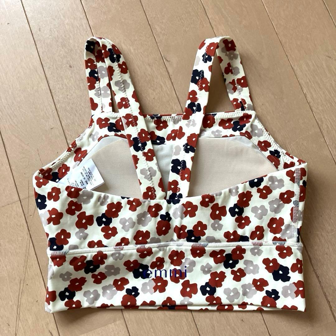 emmi エミヨガ　ヨガウェア上下セット花柄
