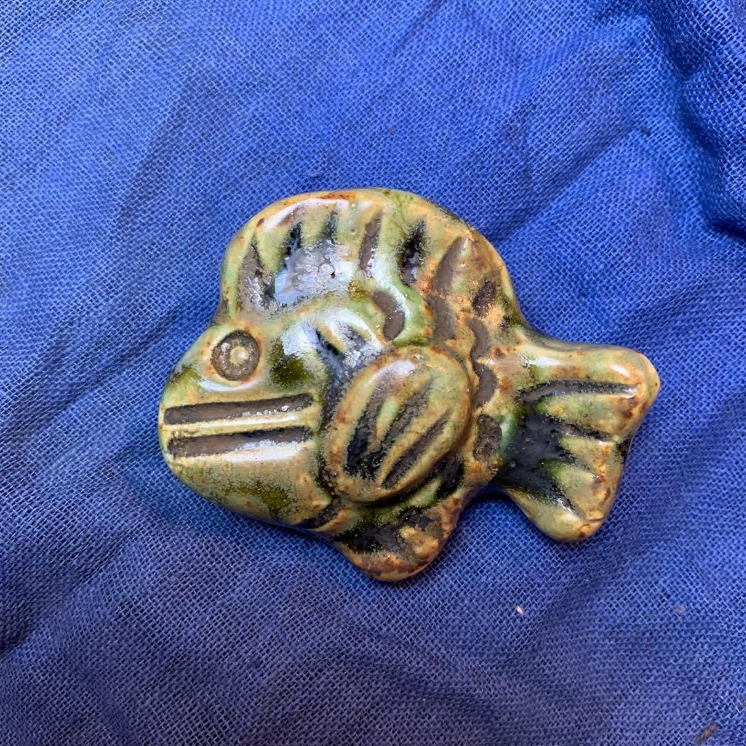 shuiyemikioです。魚　織部焼　箸置